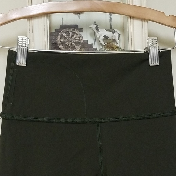 Lululemon Women's leggings Size 4 - Picture 6 of 8